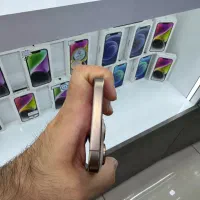 ایفون اپل /۱۶پرومکس / دیزرت ۲۵۶ گیگ /ZAA / ضامن NO|موبایل|اصفهان, مفتح|دیوار