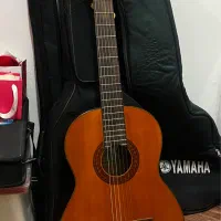 گیتار یاماها c70