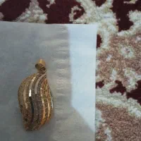 مقداری 40 گرم طلا باهم