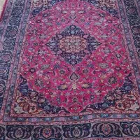 یک عددفرش دست بافت نقش تربقوزمینه لاکی کارکاشمر