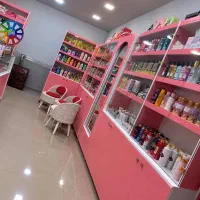 ویترین کامل فروشگاه لوازم آرایش و بهداشتی