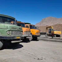 لودر‌بیل‌کامیون‌بنز‌‌تک‌وده چرخ‌‌.معدن‌وعمرانی|خدمات حمل و نقل|یزد, |دیوار