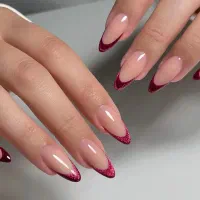 تخفیف ویژه(خدمات ناخن وآموزش)