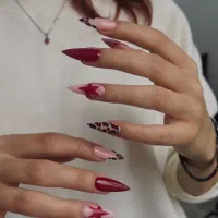 کاشت ناخن از600/ ترمیم 450/ لمینت 450/ژلیش پا ۳۰۰