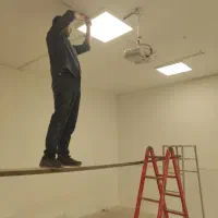 برقکارساختمان،برق کار ساختمان وصنعتی سیار ماهر