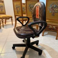 صندلی چرخان نو نو