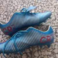 کفش ورزشی،چمن|کیف، کفش، کمربند|لنگرود, |دیوار