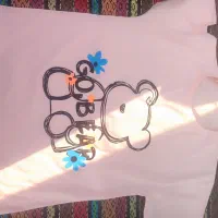 انواع تیشرت|لباس|رباط‌کریم, رباط‌کریم|دیوار