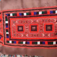 ل ب ا س تپه ای نصفه کاره