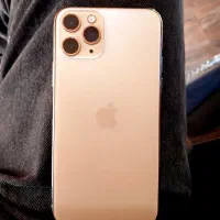 آیفون 11 پرو 256Gig در حد رنگ Gold باطری 81 فابریک