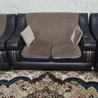 سلام به دوستان یه دست مبل ۷ نفر به فروش می‌رسد|مبلمان خانگی و میز عسلی|مهاجران, |دیوار