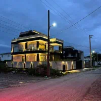 ویلای-مدرن-رو-به-کوه-واسه-خاص-پسندا