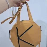 کیف نو بسیار زیبا|کیف، کفش، کمربند|اهواز, کوی منابع طبیعی|دیوار