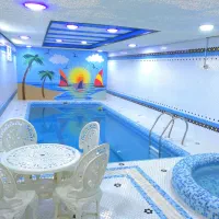 ویلا استخر و جکوزی دار دلباز|اجارهٔ کوتاه‌مدت ویلا و باغ|محمودآباد, |دیوار