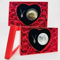 مروارید عشق همراه با گل رز