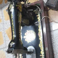چرخ خیاطی ب فروش میرسد