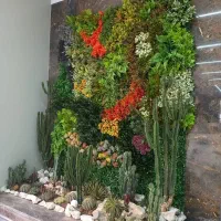 گرین وال(دیوار سبز)،چمن مصنوعی