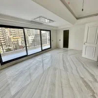 ۱۷۲ متر، ولیعصر، شریعتی