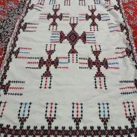 دو عدد بالشت پشتی با یک عدد روتختی|رختخواب، بالش، پتو|زاهدان, |دیوار