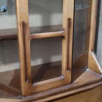 ویترین به همراه دراور کارکرده