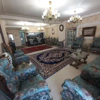 مبل سلطنتی به همراه نهار خوری