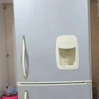 یخچال یخساران در حد نو .‌قیمت ۱۲۰۰۰۰۰۰