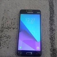 یک گوشی سامسونگ