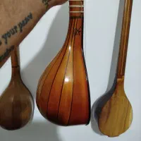 سه تار سماع|سازهای سنتی|تهران, امام زاده عبدالله|دیوار