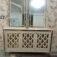 آیینه کنسول و یک دست مبلمان  میز و ساعت ست