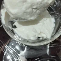 ماست چکیده گاو