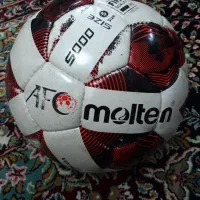 توپ فوتبال مولتن