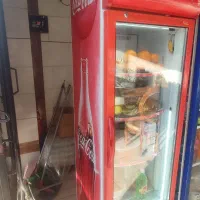 یخچال ویترینی در حد نو