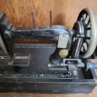 چرخ خیاطی قدیمی