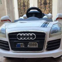 ماشین شارژی فقط باتری ندارع باید خریداری بشه براش