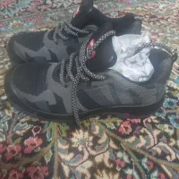 کفش کارخارجی ۹۰۰تومن