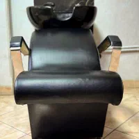 سرشور خوابیده آرایشگاه