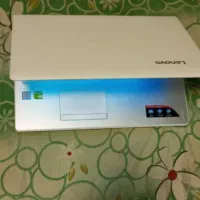 لپ تاپ سفید خانگی  lenovo/i7 6500/12gb d4/500/4gb