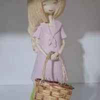 مجسمه دختر