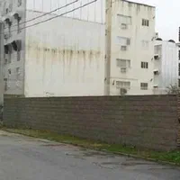 زمین ، 203 متر ، حاشیه بزرگمهر شمالی