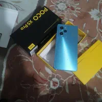 خریدار گوشی ال‌سی‌دی شکسته روشن گوشی j8