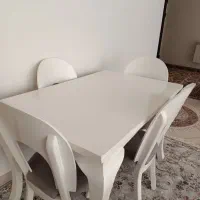 میز غذاخوری