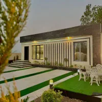 ویلا استخردار/حیاط باغچه کاری شده/سنددار/کاسبی