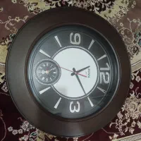 ساعت دیواری کاملا نو