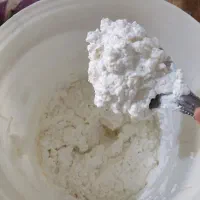 ماست چکیده محلی