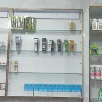 تعدادزیادی ویترین