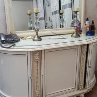 کنسول با اینه و زیر تلوزیونی