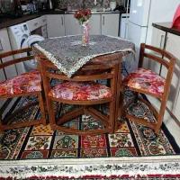 میز ناهار خوری کمجا