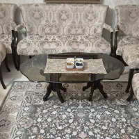 مبل ۹ نفره و میز شیشه ای