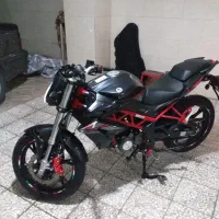 بنلی ۱۵۰ نیو فیس