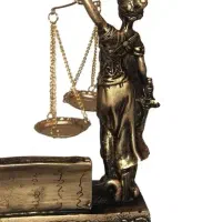 مجسمه فرشته عدالت